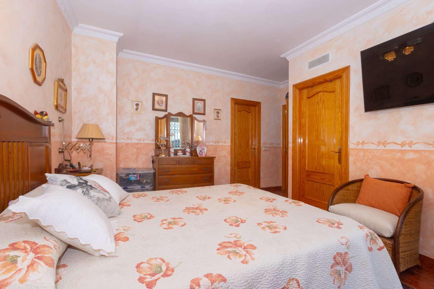 5 soverom Villa til salgs i Alhaurin de la Torre med svømmebasseng garasje - € 950 000 (Ref: 9591733)