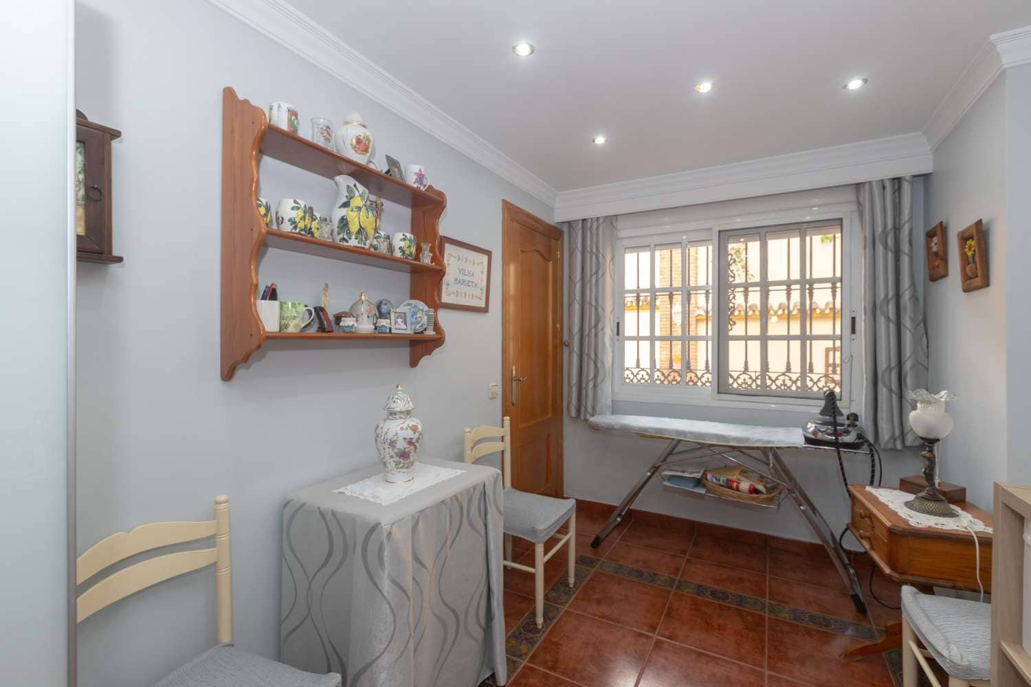 5 soverom Villa til salgs i Alhaurin de la Torre med svømmebasseng garasje - € 950 000 (Ref: 9591733)