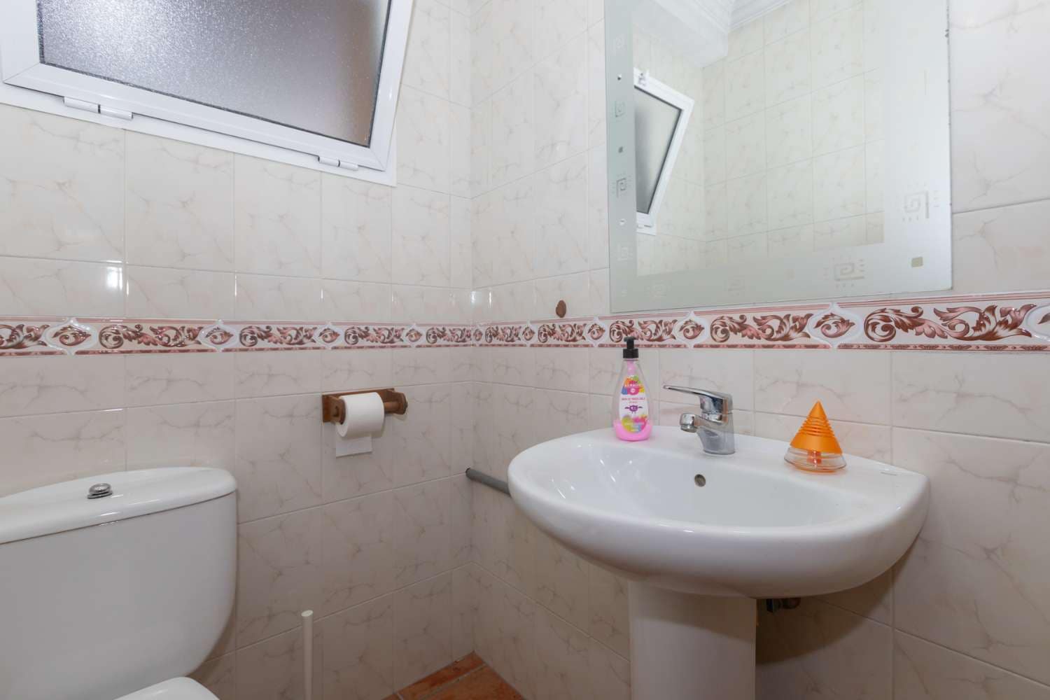 5 soverom Villa til salgs i Alhaurin de la Torre med svømmebasseng garasje - € 950 000 (Ref: 9591733)