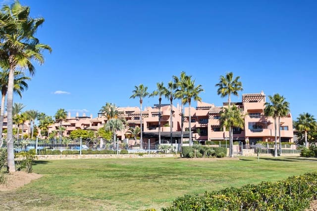 2 quarto Apartamento para venda em Estepona com piscina garagem - 585 000 € (Ref: 9591734)