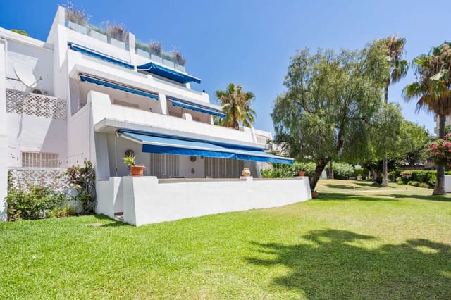 3 chambre Appartement à vendre à Nueva Andalucía Centro, Marbella avec piscine - 680 000 € (Ref: 9591737)