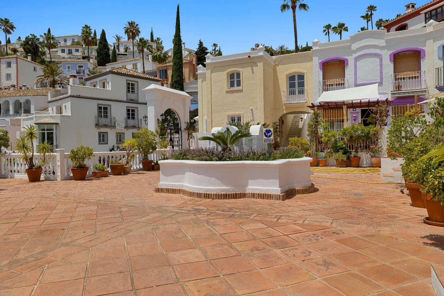 3 bedroom Terraced Villa for sale in Benahavis - € 550,000 (Ref: 9591739)