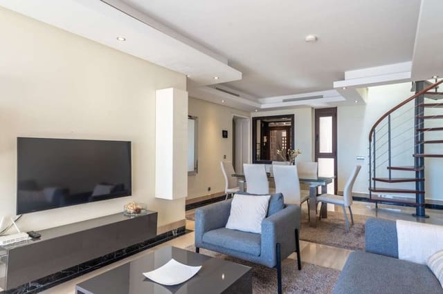 2 camera da letto Attico in vendita in Estepona con piscina garage - 630.000 € (Rif: 9591740)