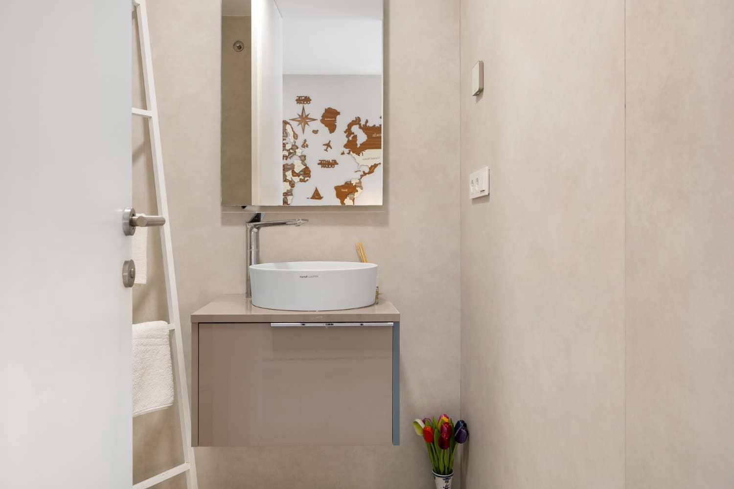 Apartamento de 3 habitaciones en Estepona en venta con piscina garaje - 995.000 € (Ref: 9591741)