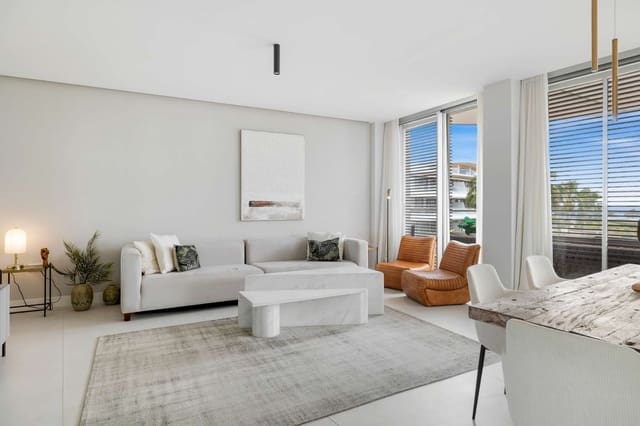 Apartamento de 3 habitaciones en Guadalobón, Estepona en venta con piscina garaje - 995.000 € (Ref: 9591741)