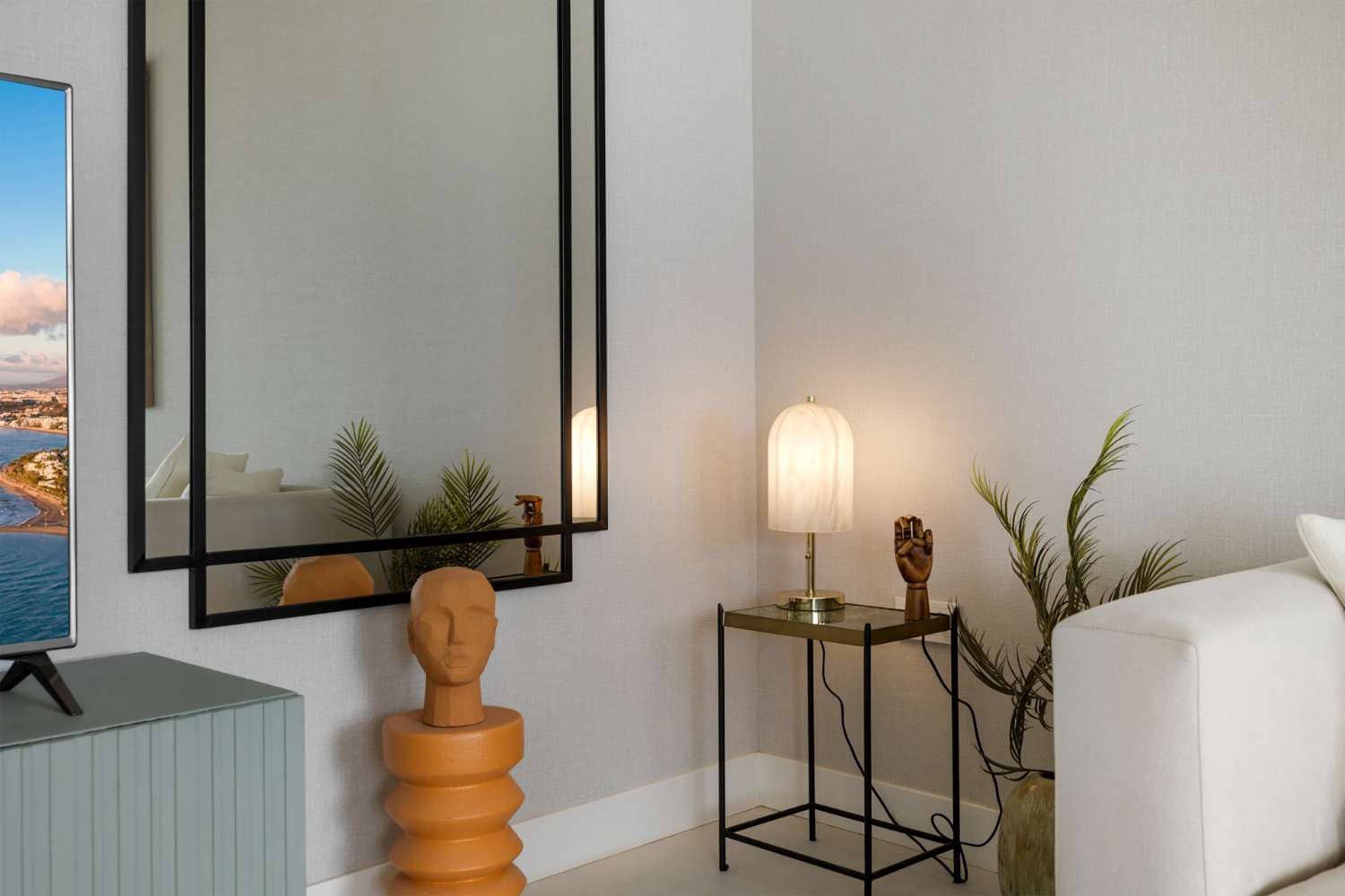 Apartamento de 3 habitaciones en Estepona en venta con piscina garaje - 995.000 € (Ref: 9591741)