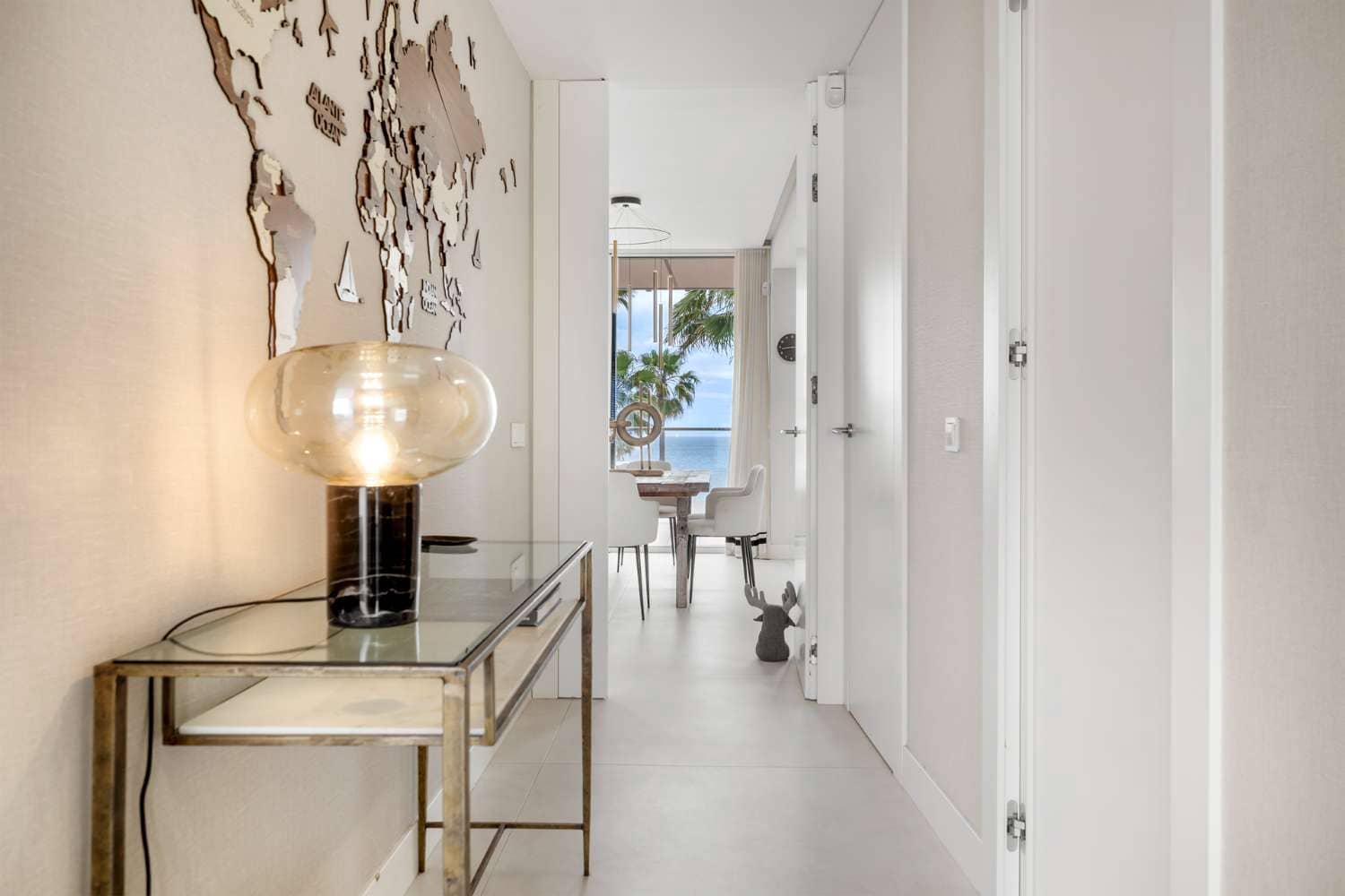 Apartamento de 3 habitaciones en Estepona en venta con piscina garaje - 995.000 € (Ref: 9591741)