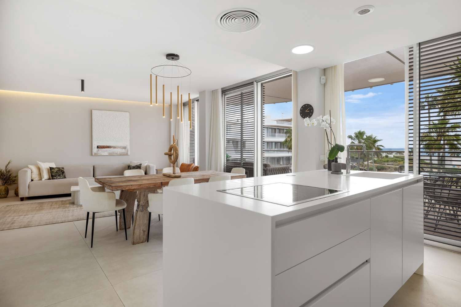 Apartamento de 3 habitaciones en Estepona en venta con piscina garaje - 995.000 € (Ref: 9591741)