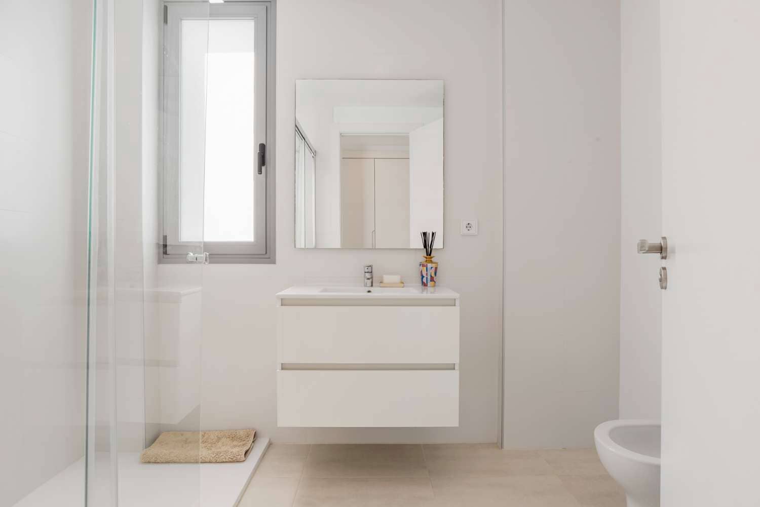 2 quarto Apartamento para venda em New Golden Mile com piscina garagem - 495 000 € (Ref: 9591743)