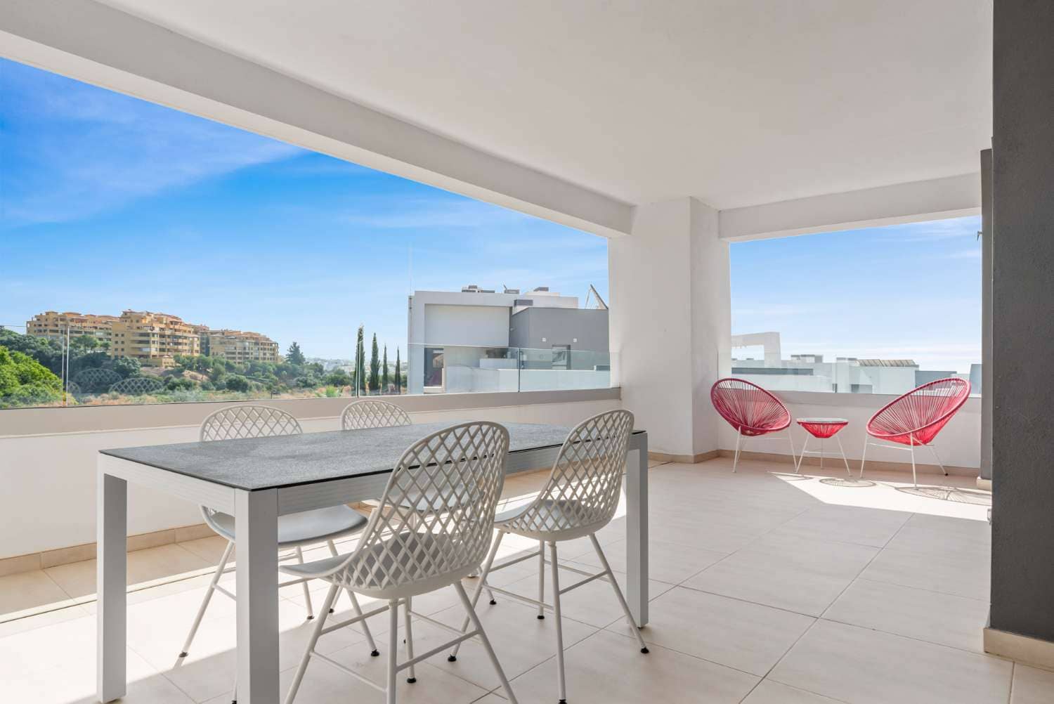 2 quarto Apartamento para venda em New Golden Mile com piscina garagem - 495 000 € (Ref: 9591743)