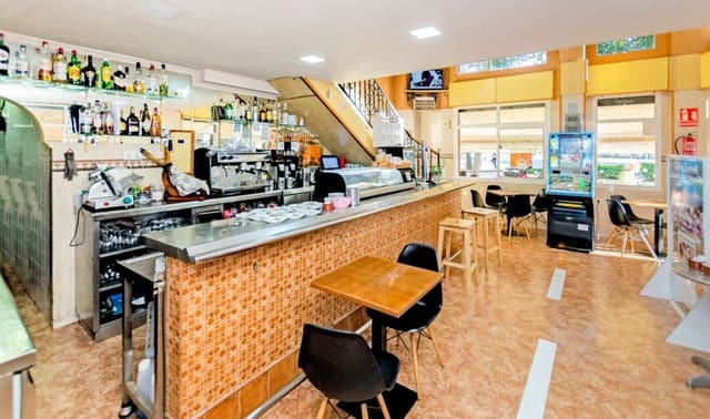 Kommersiell till salu i Málaga stad - 400 000 € (Ref: 9591759)