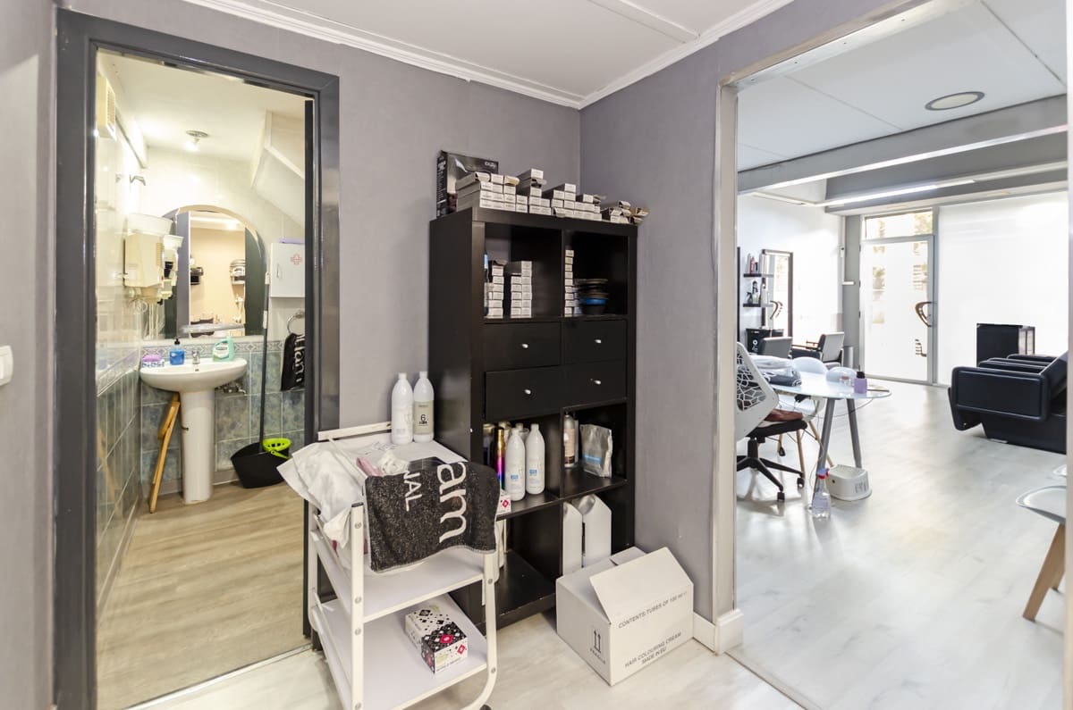 Commerciale in vendita in Malaga citta - 220.500 € (Rif: 9591760)