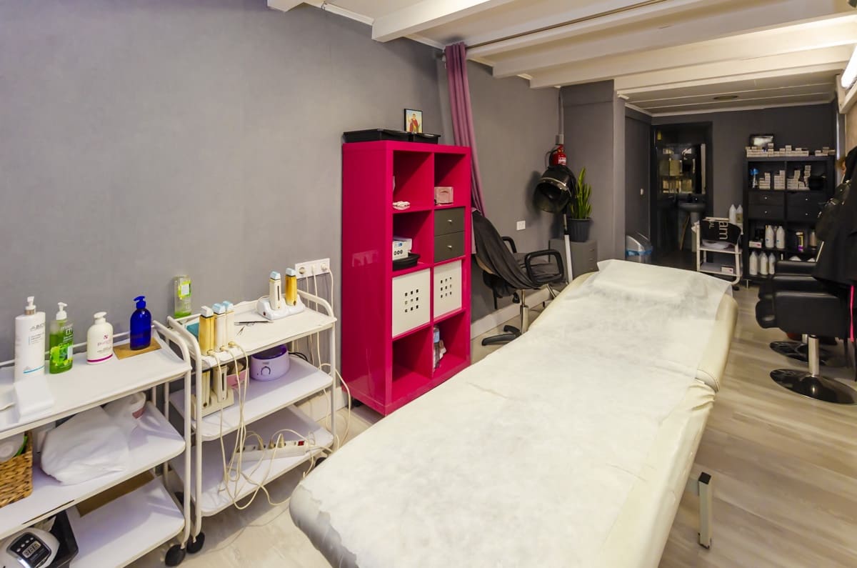 Commerciale in vendita in Malaga citta - 220.500 € (Rif: 9591760)