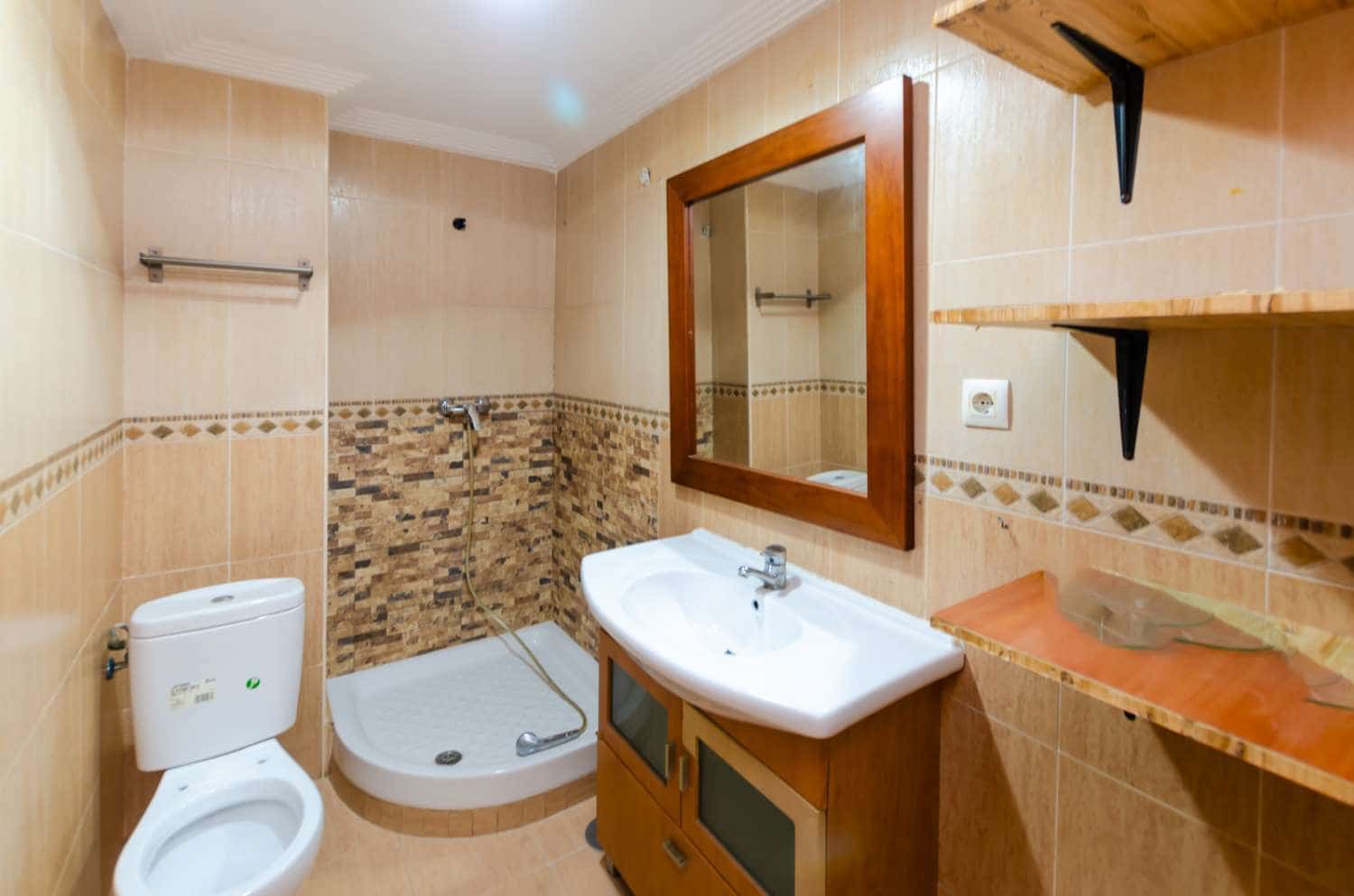 3 Zimmer Wohnung zu verkaufen in Malaga Stadt - 250.000 € (Ref: 9610836)