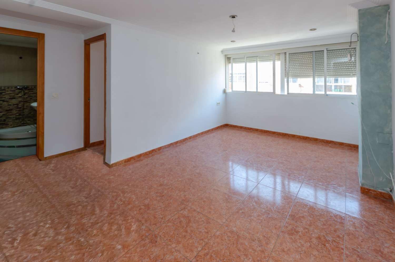 3 Zimmer Wohnung zu verkaufen in Malaga Stadt - 250.000 € (Ref: 9610836)