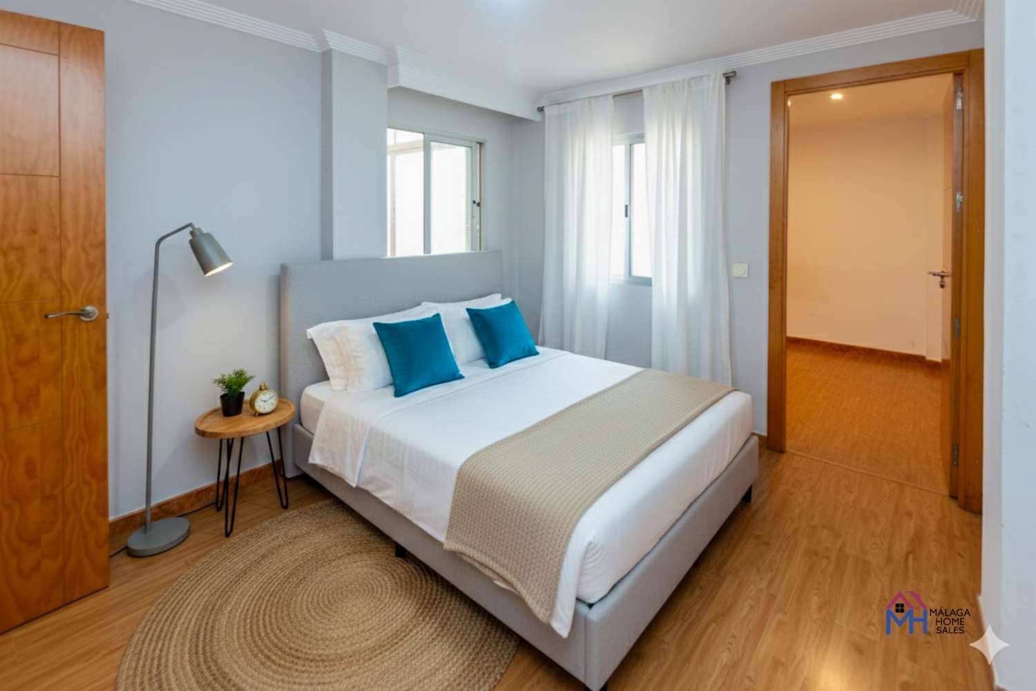 3 bedroom Flat for sale in Malaga city - € 250,000 (Ref: 9610836)