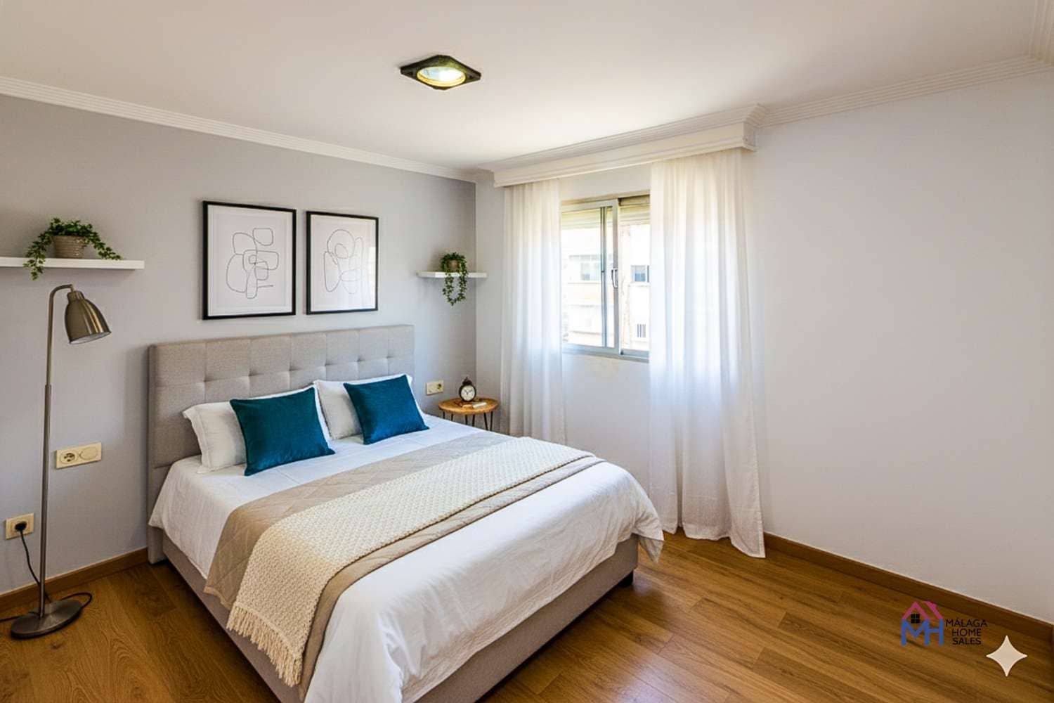 3 bedroom Flat for sale in Malaga city - € 250,000 (Ref: 9610836)