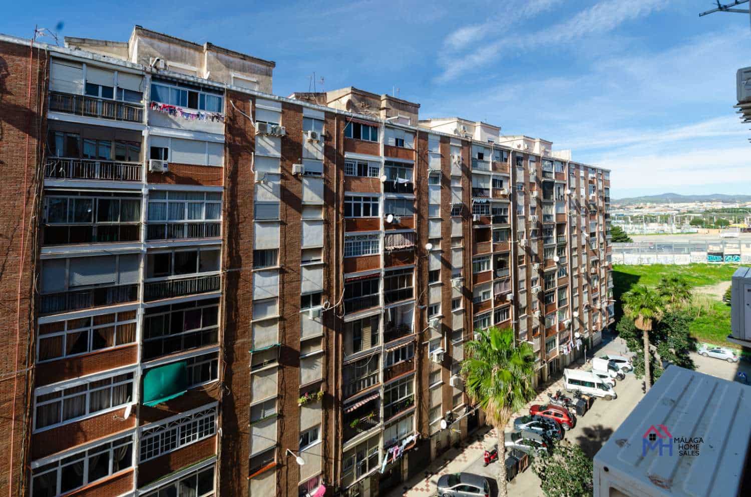 3 bedroom Flat for sale in Malaga city - € 250,000 (Ref: 9610836)