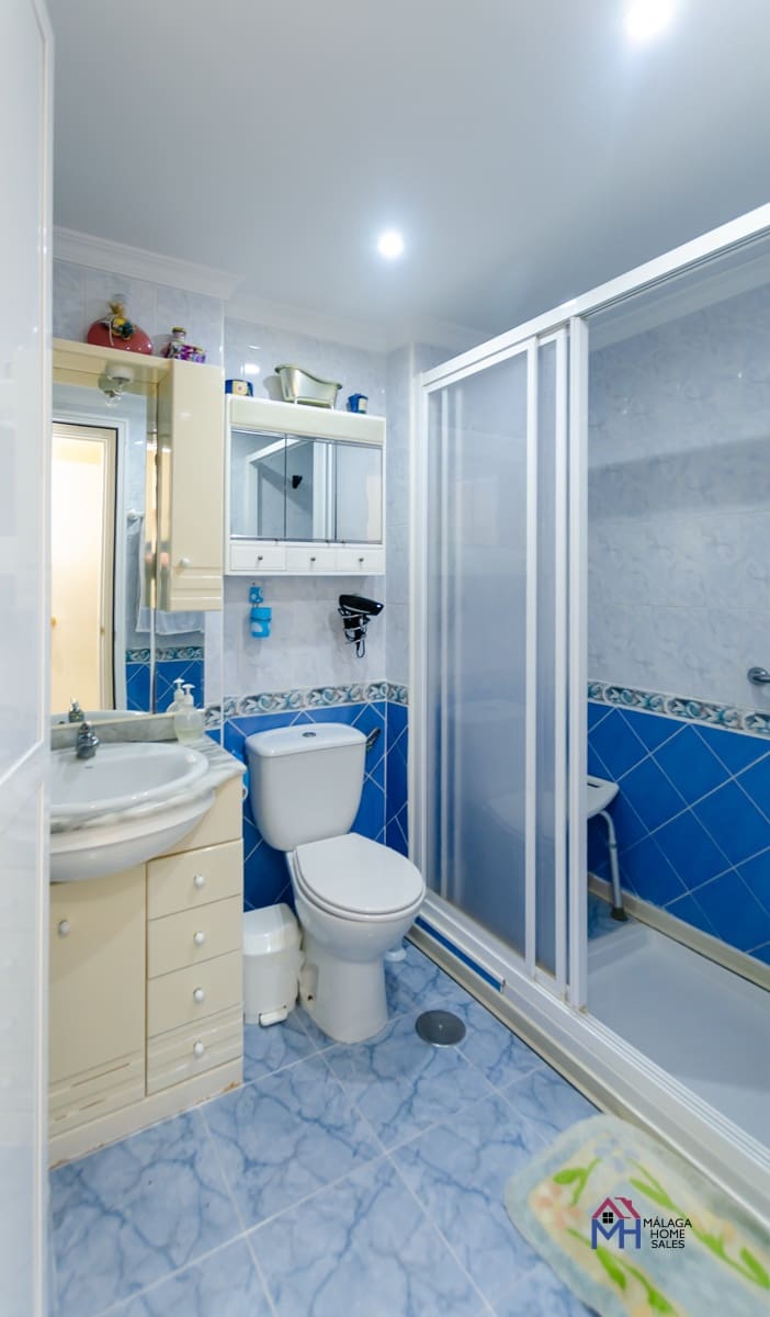 3 Zimmer Apartment zu verkaufen in Torre del Mar mit Pool Garage - 330.000 € (Ref: 9651251)