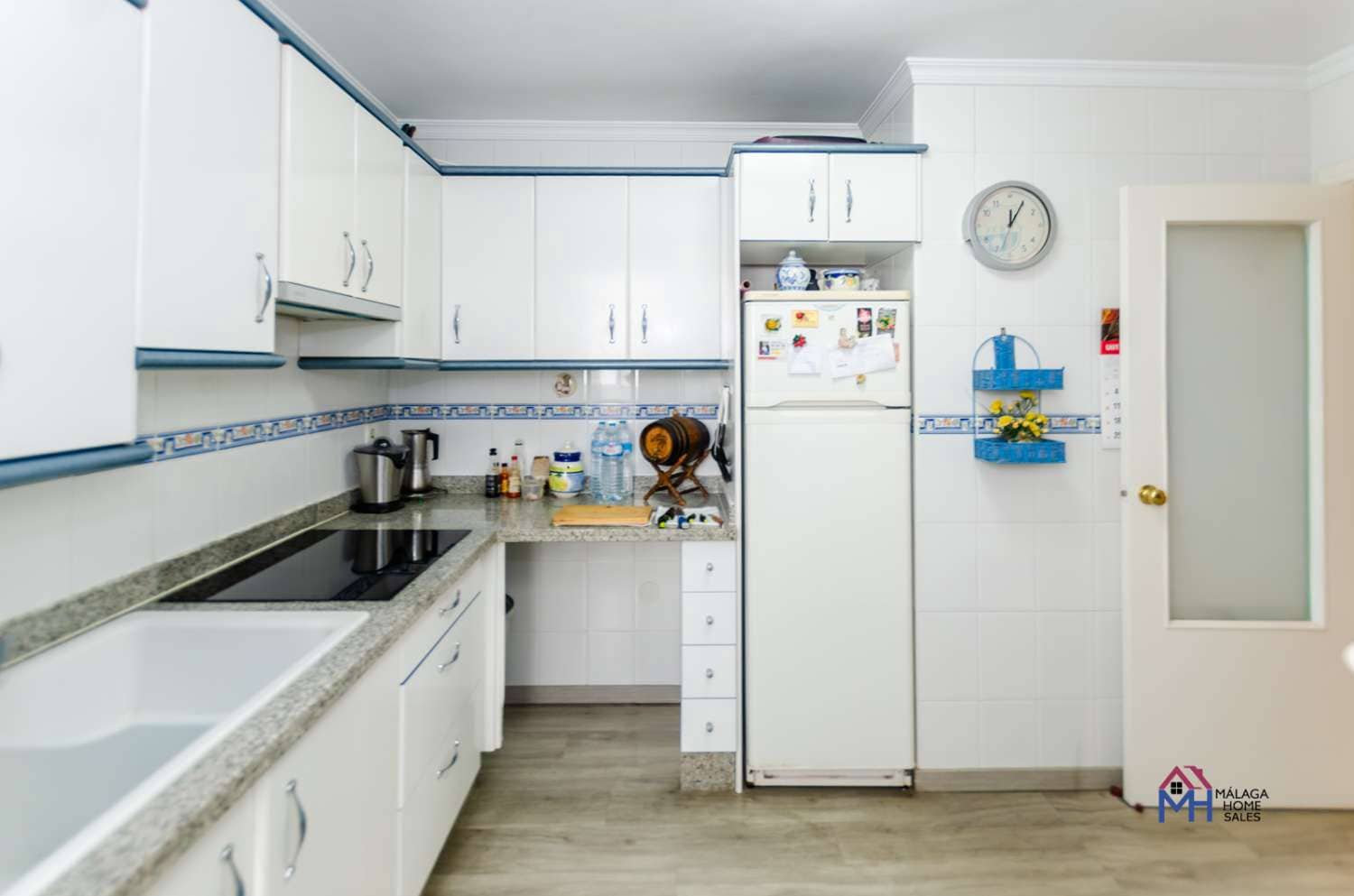 3 Zimmer Apartment zu verkaufen in Torre del Mar mit Pool Garage - 330.000 € (Ref: 9651251)