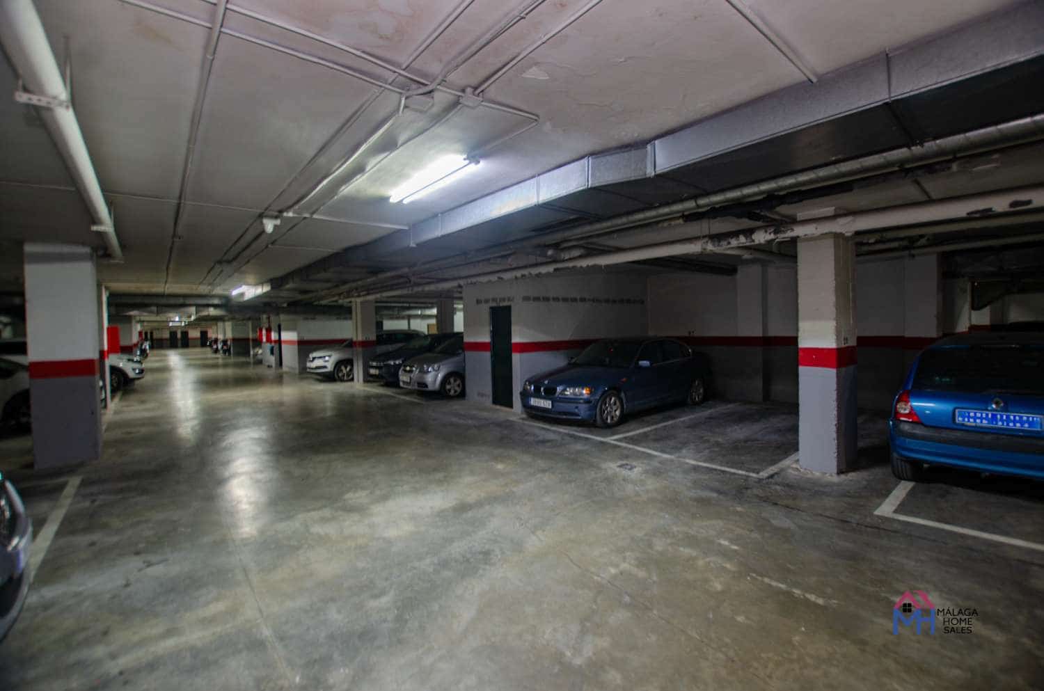 3 Zimmer Apartment zu verkaufen in Torre del Mar mit Pool Garage - 330.000 € (Ref: 9651251)