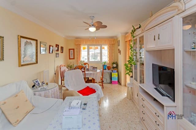 3 Zimmer Apartment zu verkaufen in Torre del Mar, Vélez-Málaga mit Pool Garage - 330.000 € (Ref: 9651251)