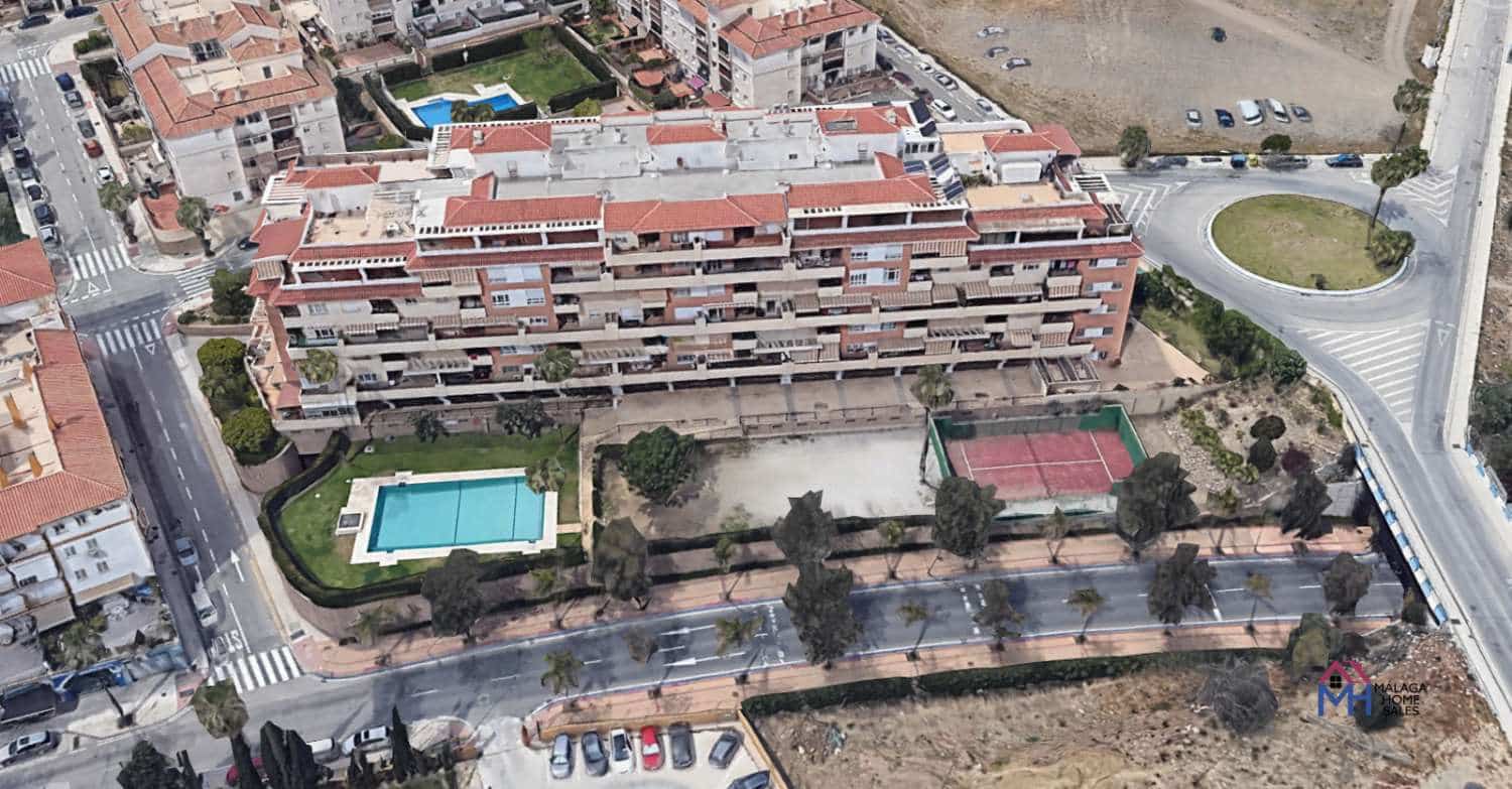 3 Zimmer Apartment zu verkaufen in Torre del Mar mit Pool Garage - 330.000 € (Ref: 9651251)