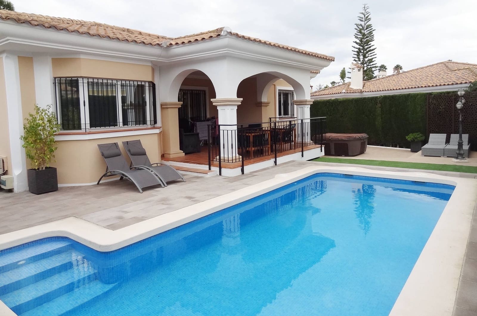 4 sovrum Villa till salu i Muchamiel / Mutxamel med pool garage - 619 000 € (Ref: 9584563)