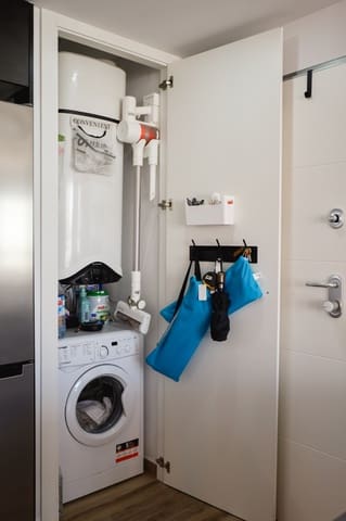 1 makuuhuone Huoneisto myytävänä paikassa Torrevieja mukana uima-altaan 
autotalli - 185 000 € (Ref: 9609908)