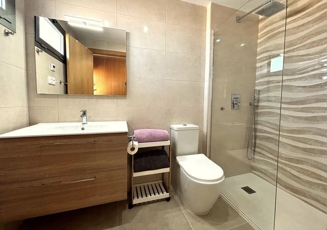 2 bedroom Apartment for sale in Villamartin, Orihuela with pool garage - € 245,000 (Ref: 9702454)