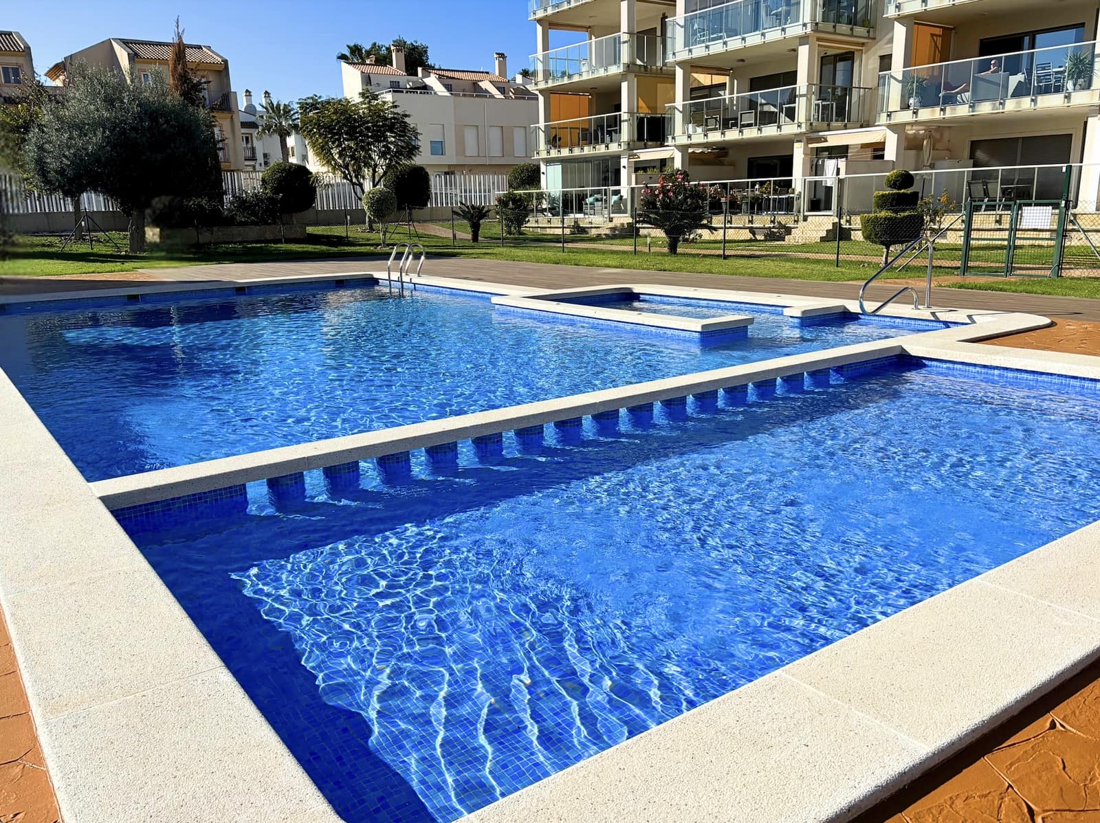 2 soveværelse Lejlighed til salg i Orihuela Costa med swimmingpool garage - € 245.000 (Ref: 9702454)