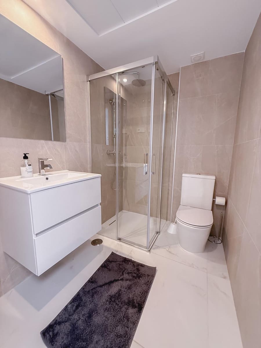 2 Zimmer Apartment zu verkaufen in Punta Prima mit Pool Garage - 489.000 € (Ref: 9715598)