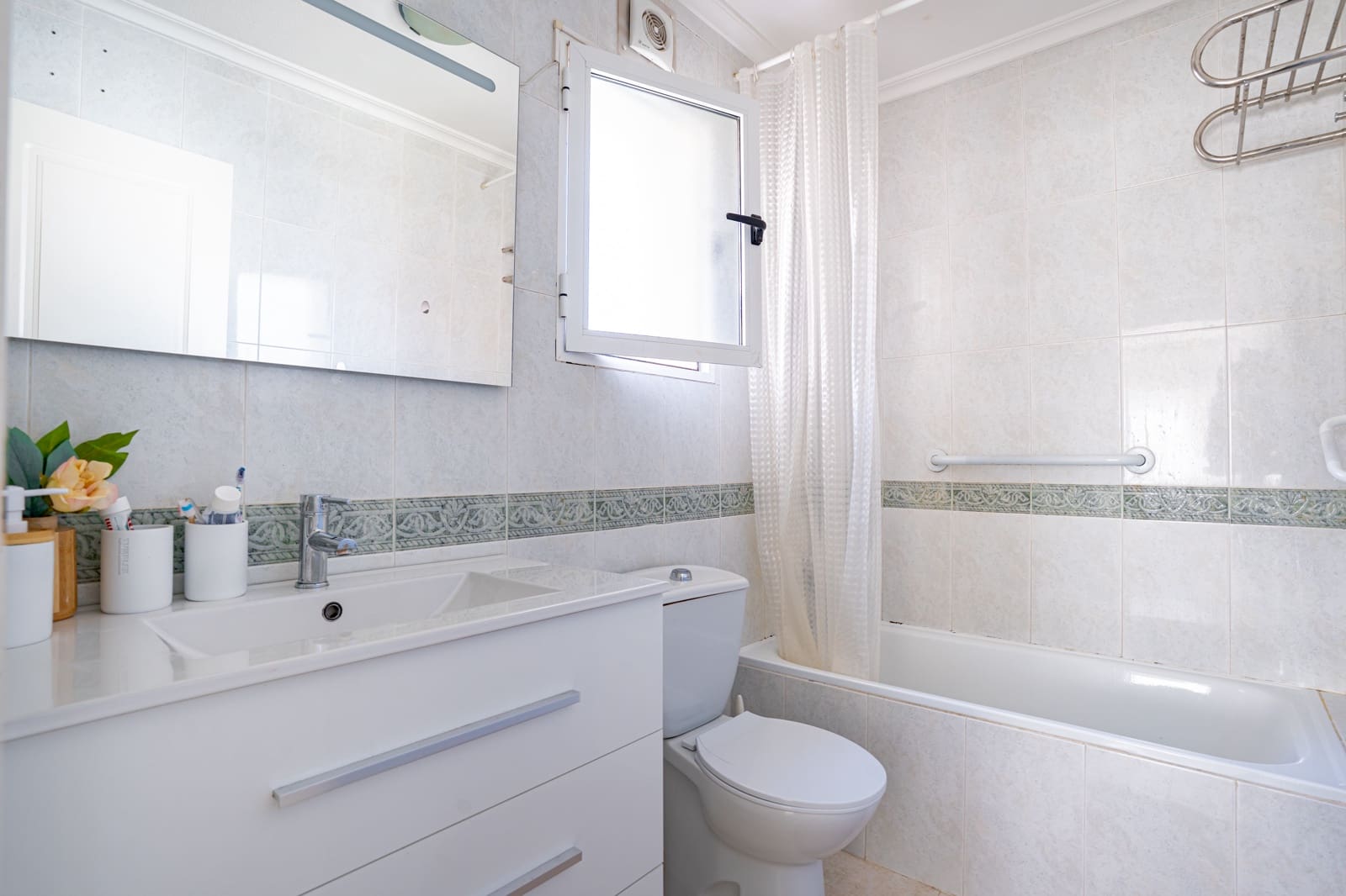 5 sypialnia Willa na sprzedaż w Orihuela Costa z basenem garażem - 429 000 € (Ref: 9807077)