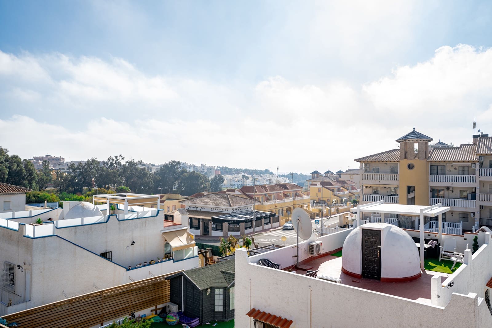 5 sypialnia Willa na sprzedaż w Orihuela Costa z basenem garażem - 429 000 € (Ref: 9807077)