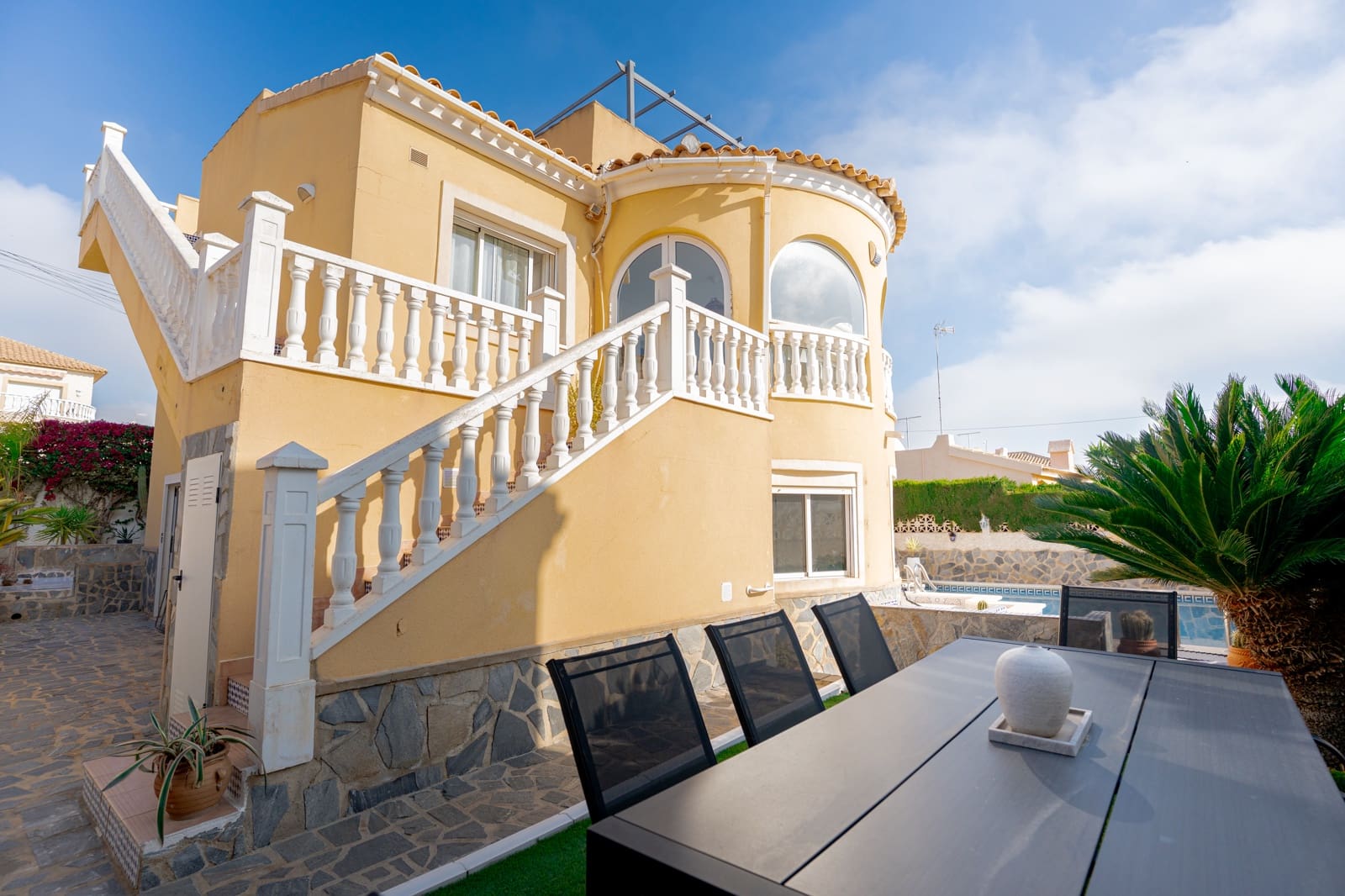 5 sypialnia Willa na sprzedaż w Orihuela Costa z basenem garażem - 429 000 € (Ref: 9807077)