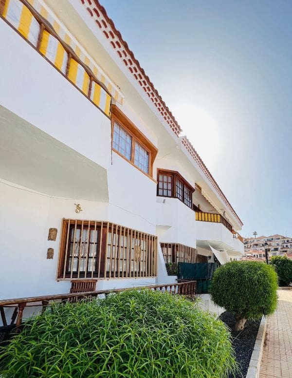 2 bedroom Penthouse for sale in Costa Adeje with pool - € 355,000 (Ref: 9586828)