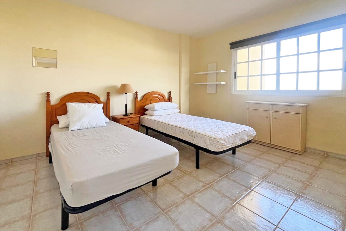 2 slaapkamer Appartement te koop in Costa Adeje met zwembad - € 479.000 (Ref: 9588050)