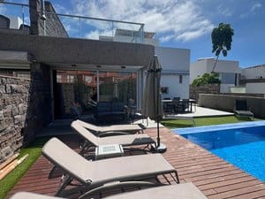 5 soverom Hus til salgs i Playa del Duque med svømmebasseng garasje - € 2 930 000 (Ref: 9588062)