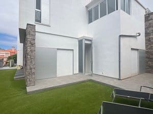 5 soverom Hus til salgs i Playa del Duque med svømmebasseng garasje - € 2 930 000 (Ref: 9588062)