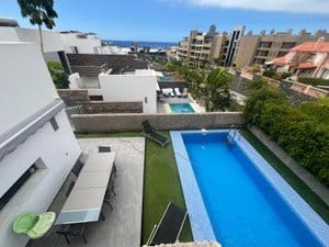 5 soverom Hus til salgs i Playa del Duque med svømmebasseng garasje - € 2 930 000 (Ref: 9588062)