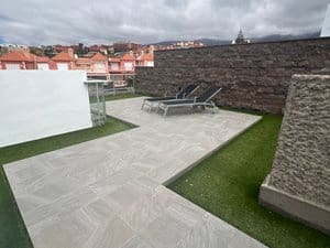 5 soverom Hus til salgs i Playa del Duque, Adeje med svømmebasseng garasje - € 2 930 000 (Ref: 9588062)