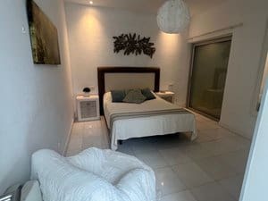 5 soverom Hus til salgs i Playa del Duque med svømmebasseng garasje - € 2 930 000 (Ref: 9588062)