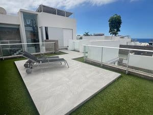 5 soverom Hus til salgs i Playa del Duque, Adeje med svømmebasseng garasje - € 2 930 000 (Ref: 9588062)