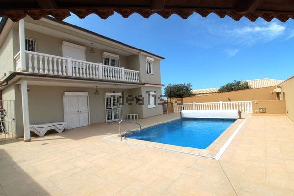 Casa de 3 habitaciones en Callao Salvaje - Playa Paraíso, Adeje en venta con piscina - 1.312.000 € (Ref: 9588420)