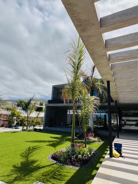 5 sovrum Villa till salu i Adeje med pool garage - 5 500 000 € (Ref: 9592181)