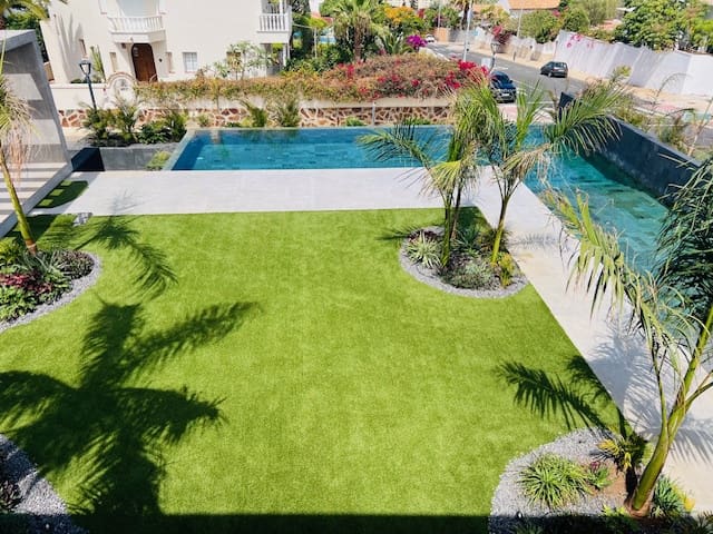 5 soveværelse Villa til salg i Callao Salvaje - Playa Paraíso, Adeje med swimmingpool garage - € 5.500.000 (Ref: 9592181)