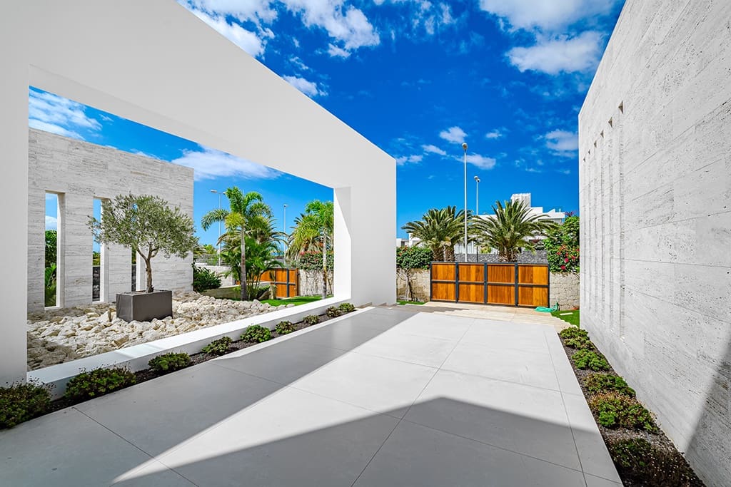 5 soveværelse Villa til salg i La Caleta Adeje med swimmingpool - € 6.150.000 (Ref: 9593062)