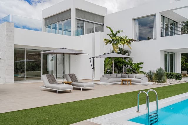 5 soveværelse Villa til salg i La Caleta Adeje, Adeje med swimmingpool - € 6.150.000 (Ref: 9593062)