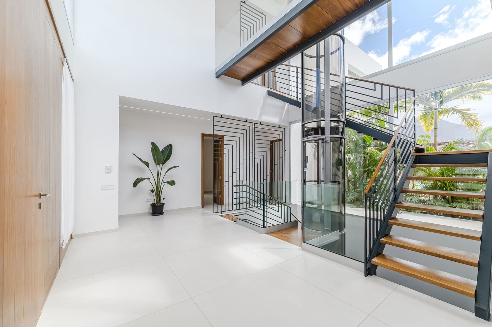 5 soveværelse Villa til salg i La Caleta Adeje med swimmingpool - € 6.150.000 (Ref: 9593062)