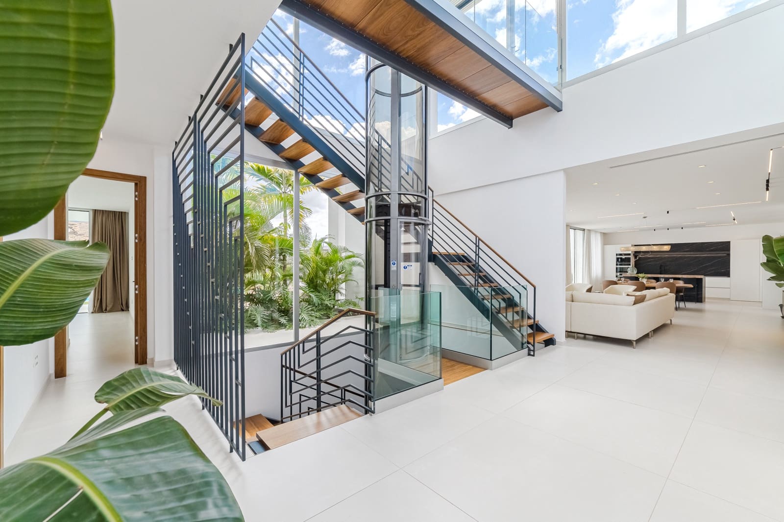 5 soveværelse Villa til salg i La Caleta Adeje med swimmingpool - € 6.150.000 (Ref: 9593062)